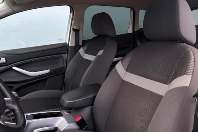 Ford Kuga (2012) thumbnail 7