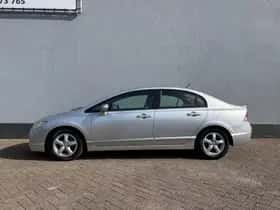 Honda Civic (2007) thumbnail 2