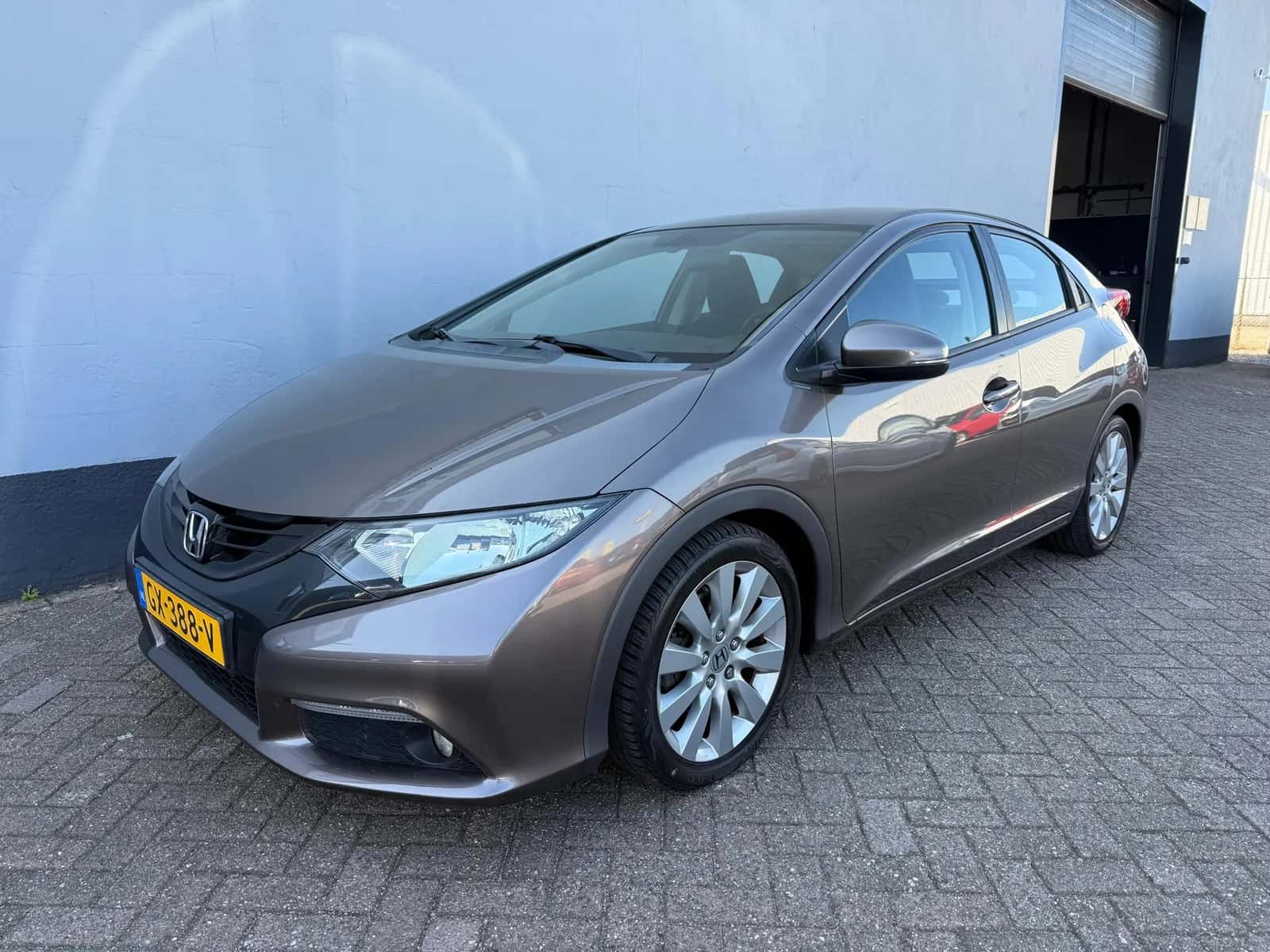 Honda Civic (2014) — foto 1