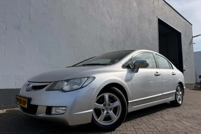 Honda Civic (2007) thumbnail 1