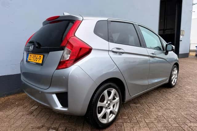 Honda Jazz (2016) thumbnail 6