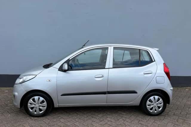 Hyundai i10 (2011) thumbnail 2