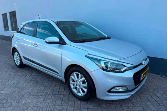 Hyundai i20 (2016) thumbnail 4