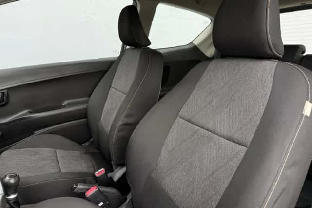 Kia Picanto (2012) thumbnail 8