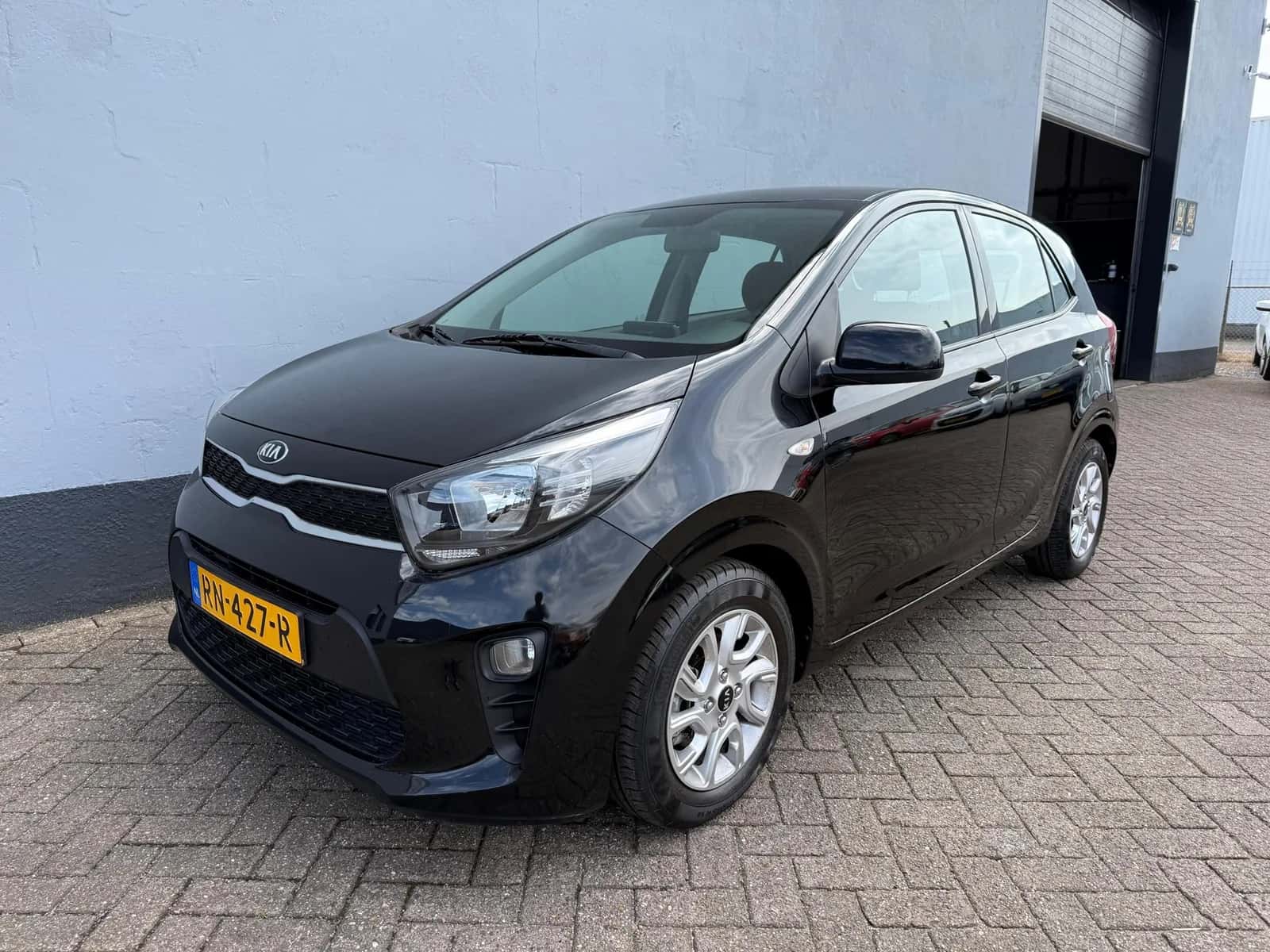 Kia Picanto (2018) — foto 1