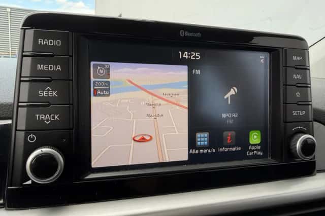 Kia Picanto (2018) thumbnail 12