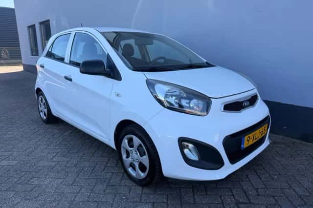 Kia Picanto (2014) thumbnail 4