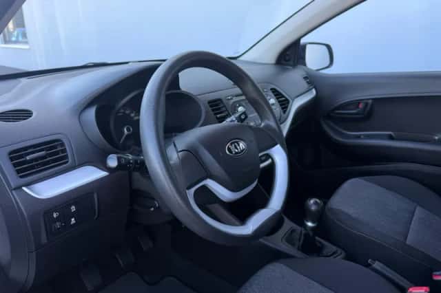 Kia Picanto (2014) thumbnail 9