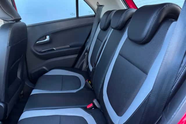 Kia Picanto (2014) thumbnail 8