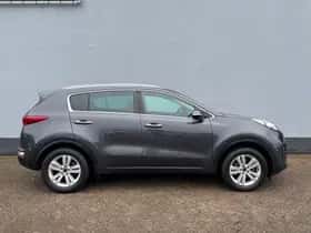 Kia Sportage (2016) thumbnail 5