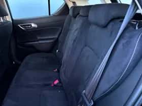 Lexus CT (2015) thumbnail 8