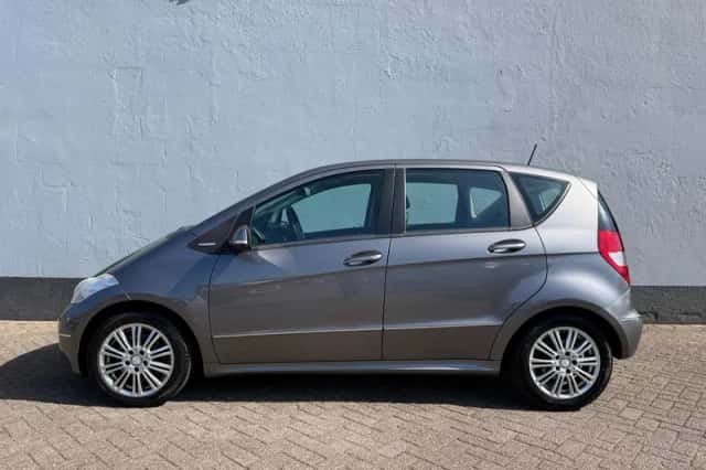 Mercedes-Benz A-Klasse (2010) thumbnail 2