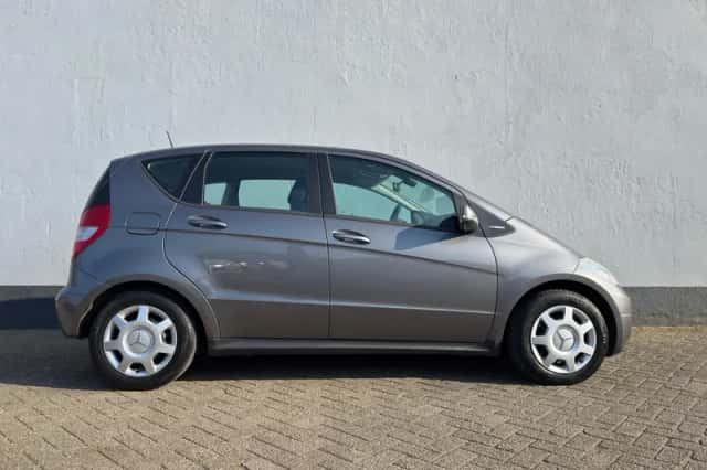 Mercedes-Benz A-Klasse (2010) thumbnail 5