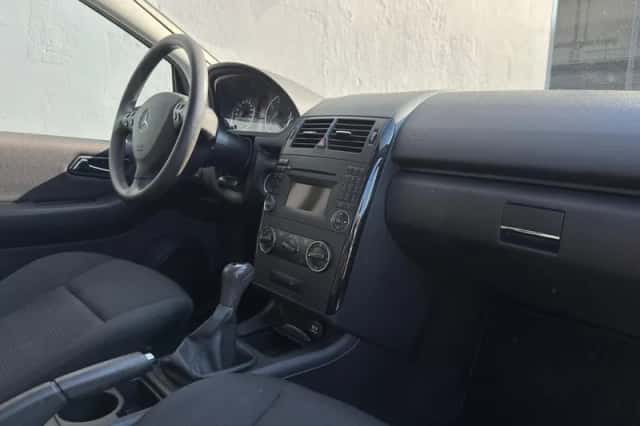 Mercedes-Benz A-Klasse (2010) thumbnail 10