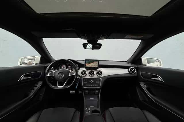 Mercedes-Benz CLA-Klasse (2016) thumbnail 15