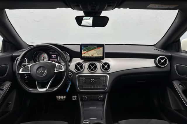 Mercedes-Benz CLA-Klasse (2016) thumbnail 16