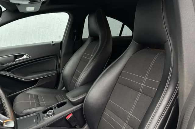 Mercedes-Benz CLA-Klasse (2015) thumbnail 13