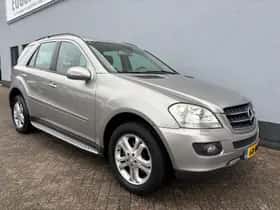 Mercedes-Benz ML-Klasse (2008) thumbnail 2