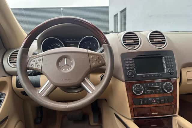 Mercedes-Benz ML-Klasse (2008) thumbnail 12