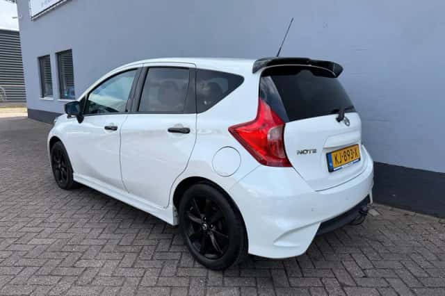 Nissan Note (2016) thumbnail 3