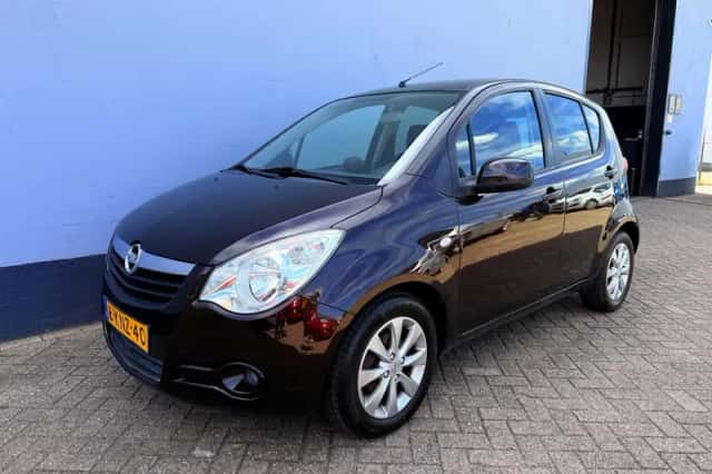 Opel Agila (2013) thumbnail 1