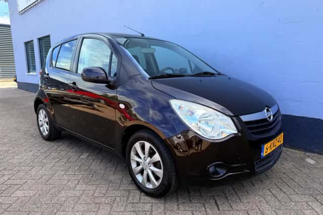 Opel Agila (2013) thumbnail 3