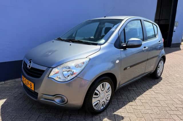 Opel Agila (2011) thumbnail 1