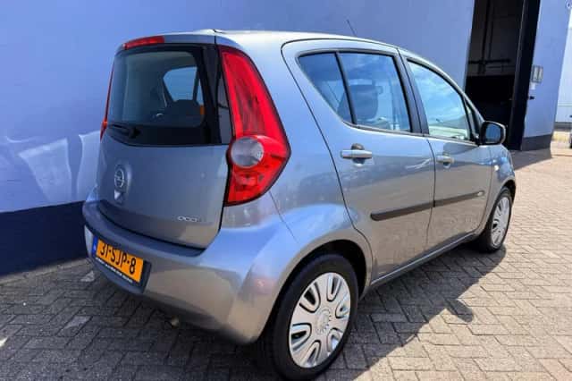 Opel Agila (2011) thumbnail 6