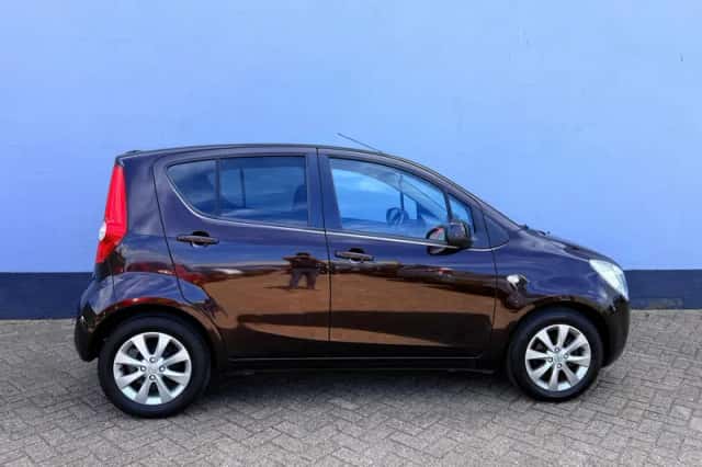 Opel Agila (2013) thumbnail 4