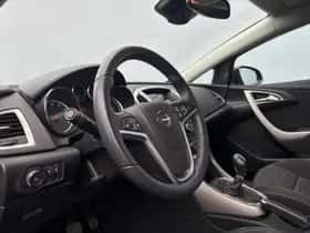 Opel Astra GTC (2014) thumbnail 9