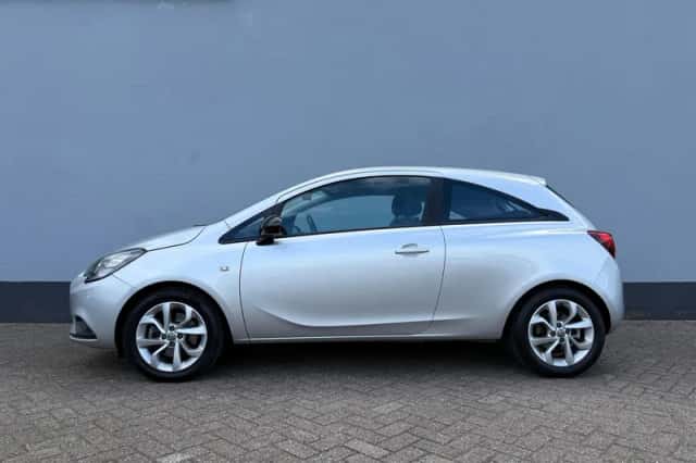 Opel Corsa (2016) thumbnail 2