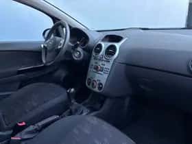 Opel Corsa (2013) thumbnail 10