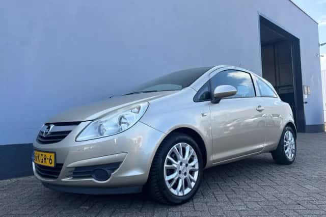 Opel Corsa (2009) thumbnail 1