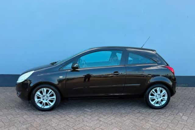 Opel Corsa (2007) thumbnail 2