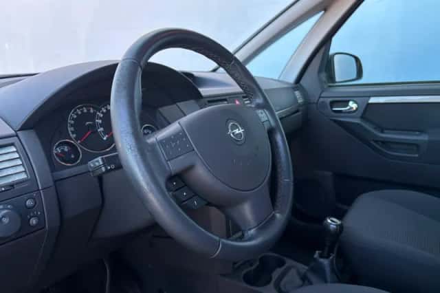 Opel Meriva (2008) thumbnail 9