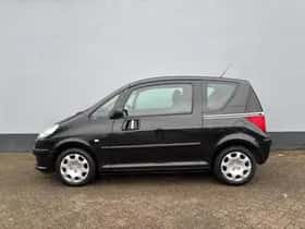 Peugeot 1007 (2009) thumbnail 2