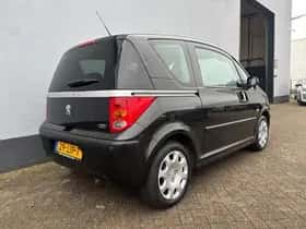 Peugeot 1007 (2009) thumbnail 6