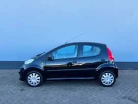 Peugeot 107 (2008) thumbnail 2