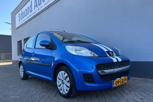 Peugeot 107 (2009) thumbnail 4