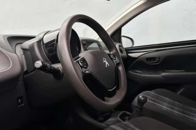 Peugeot 108 (2018) thumbnail 9