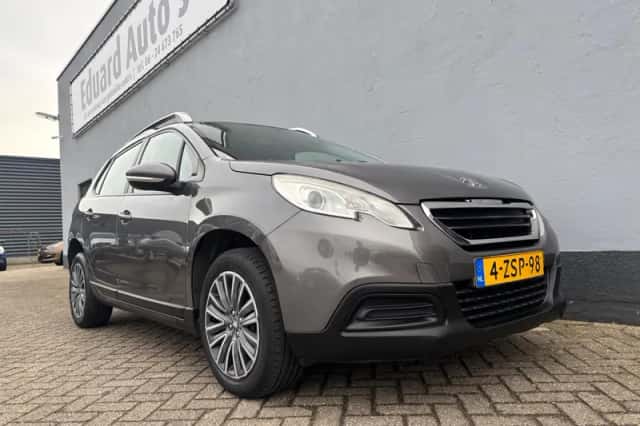 Peugeot 2008 (2015) thumbnail 2