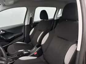 Peugeot 2008 (2015) thumbnail 7