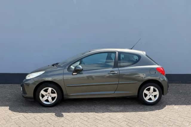 Peugeot 207 (2007) thumbnail 2