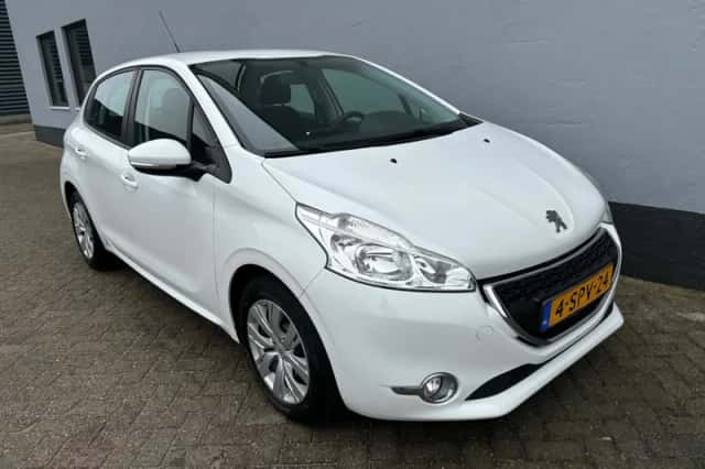 Peugeot 208 (2013) thumbnail 4