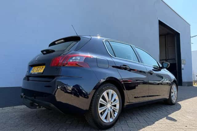 Peugeot 308 (2018) thumbnail 6