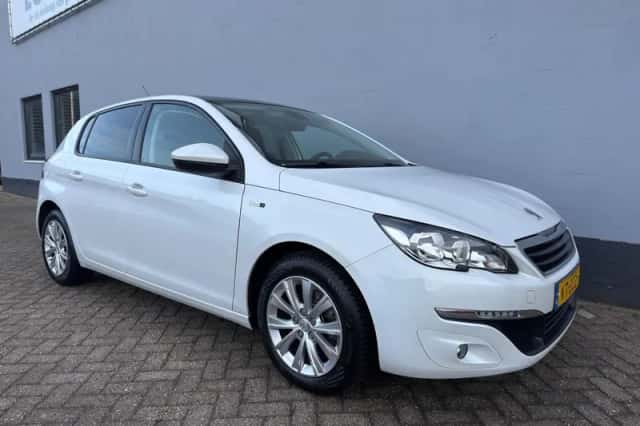 Peugeot 308 (2016) thumbnail 4