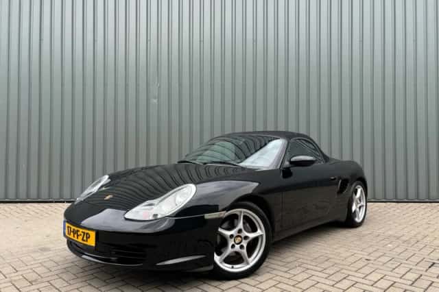 Porsche Boxster (2004) thumbnail 1