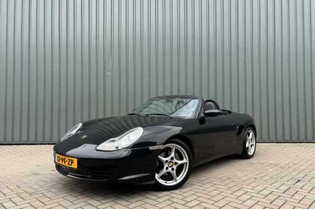 Porsche Boxster (2004) thumbnail 2