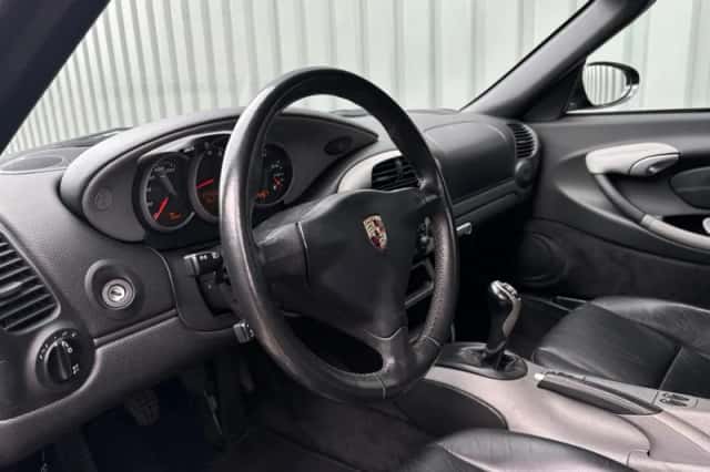 Porsche Boxster (2004) thumbnail 12