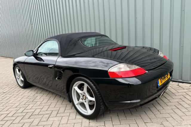 Porsche Boxster (2004) thumbnail 10